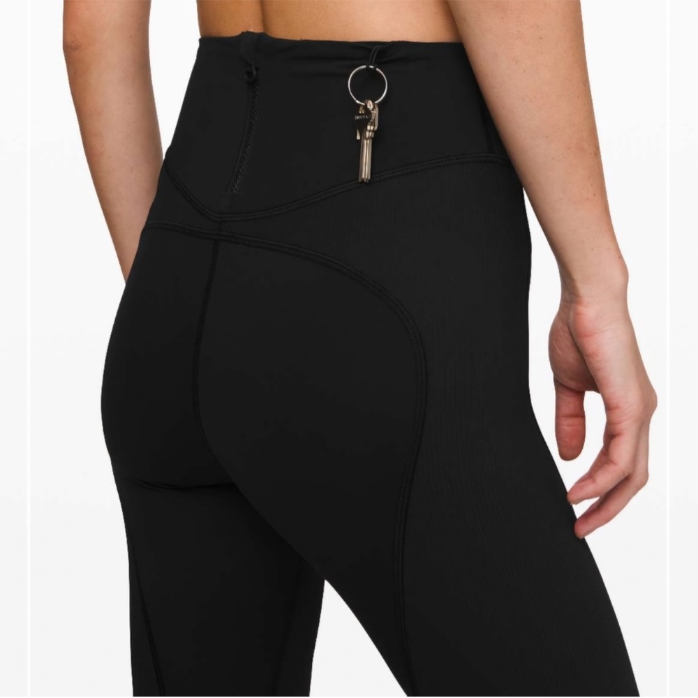 Lululemon Wade the Water Black Leggings Size 2 - Picture 3 of 4